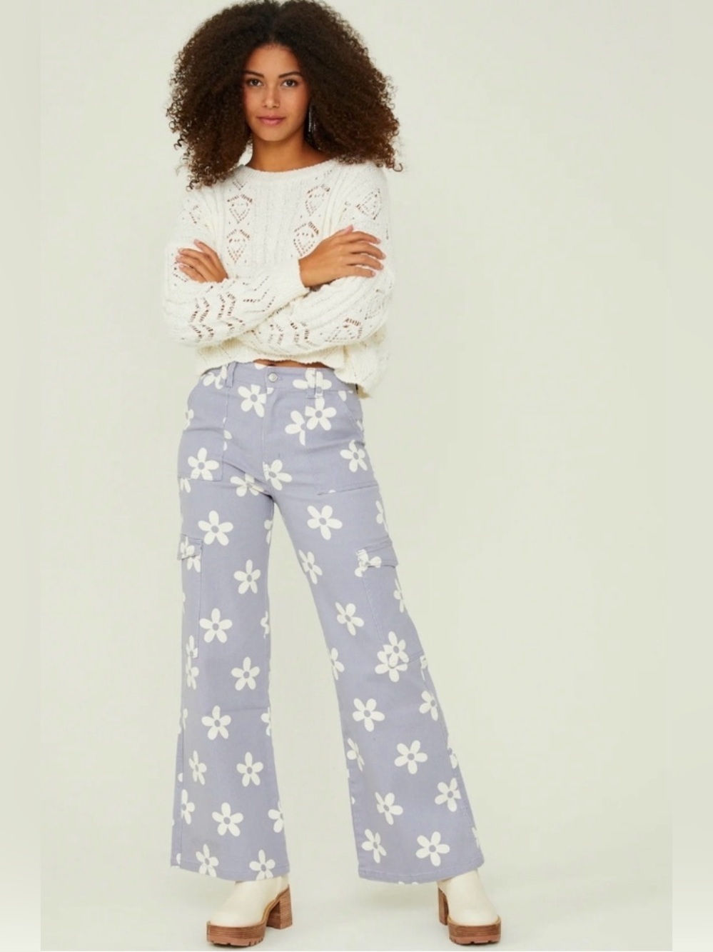 Altar’d State Lucie Retro Floral Cargo Pants Size Medium